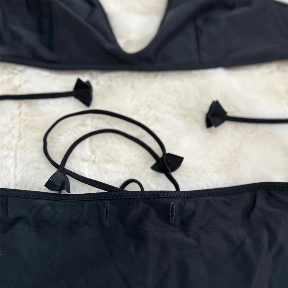 Lululemon bikini 6 & 8 - Picture 4 of 4